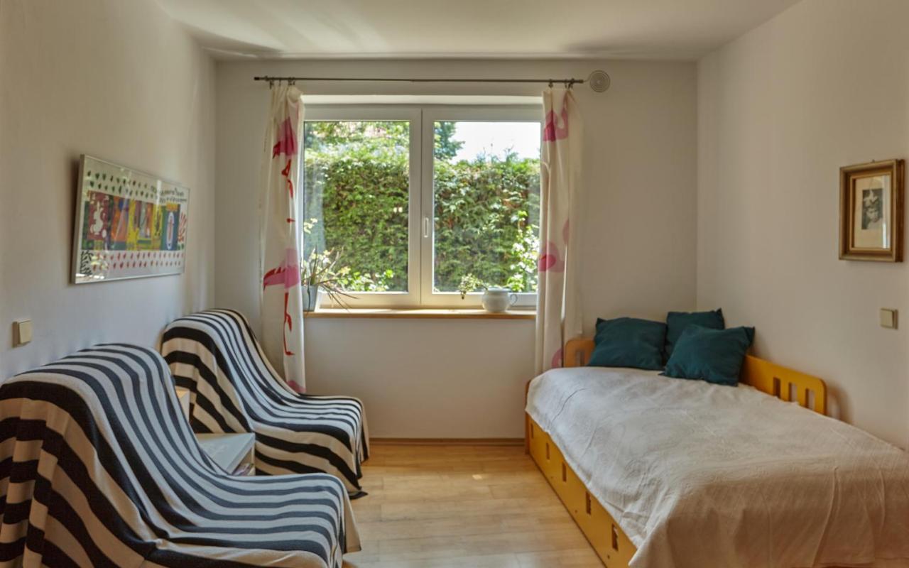 Villa In A Bio Garden - You Will Save Money Here Praga Esterno foto