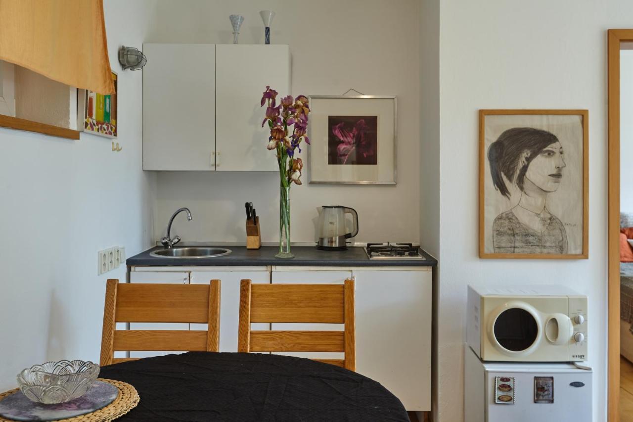 Villa In A Bio Garden - You Will Save Money Here Praga Esterno foto