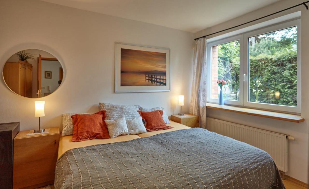 Villa In A Bio Garden - You Will Save Money Here Praga Esterno foto